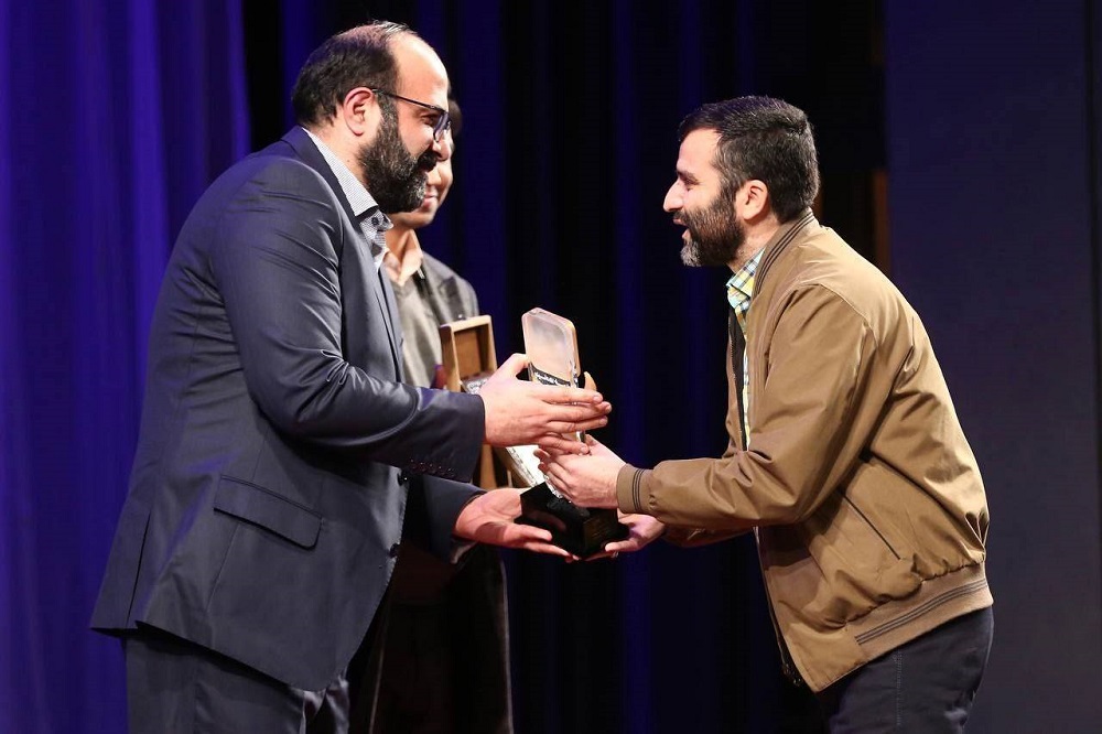 نفس جایزه ویژه «ایران جوان» را به خانه برد