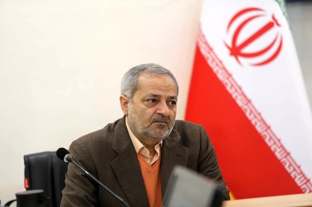 توپ فوقالعاده خاص معلمان در زمین مجلس توپ فوقالعاده خاص معلمان در زمین مجلس