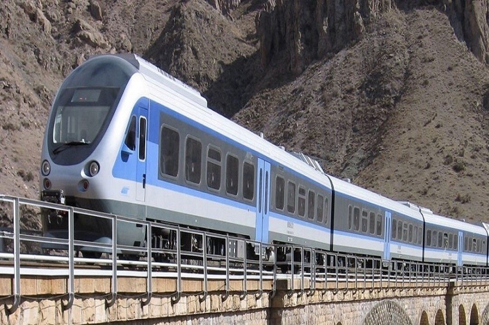 آغاز پیش فروش بلیت  قطارهای نوروزی از ۱۰ اسفند