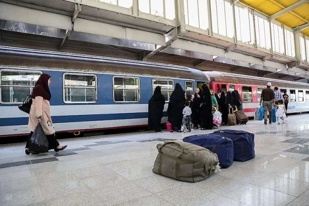 افزایش قطارهای فوق العاده تهران به مشهد