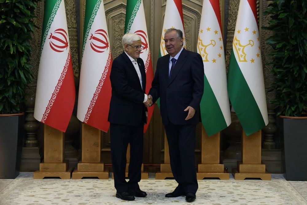 ایجاد اتحادیه کشورها و مناطق فارسی‌زبان
