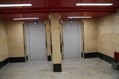 آسانسورهای مترو استاندارد اجباری ندارند