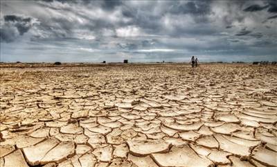 ایران تشنه است از بس که آب ندارد