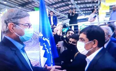 بازدید مخبر از غرفه چادرملو در نمایشگاه کسب‌وکار