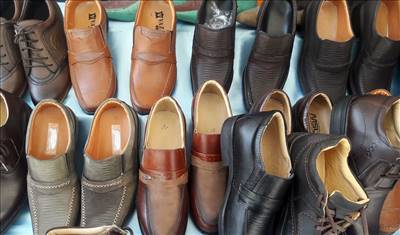 به‌جای واردات به فکر صادرات کفش باشید