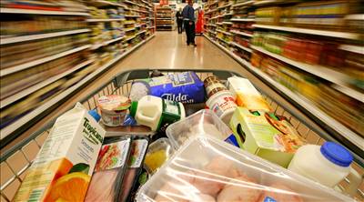 قیمت بحرانی 87.5 درصد اقلام خوراکی در فروردین